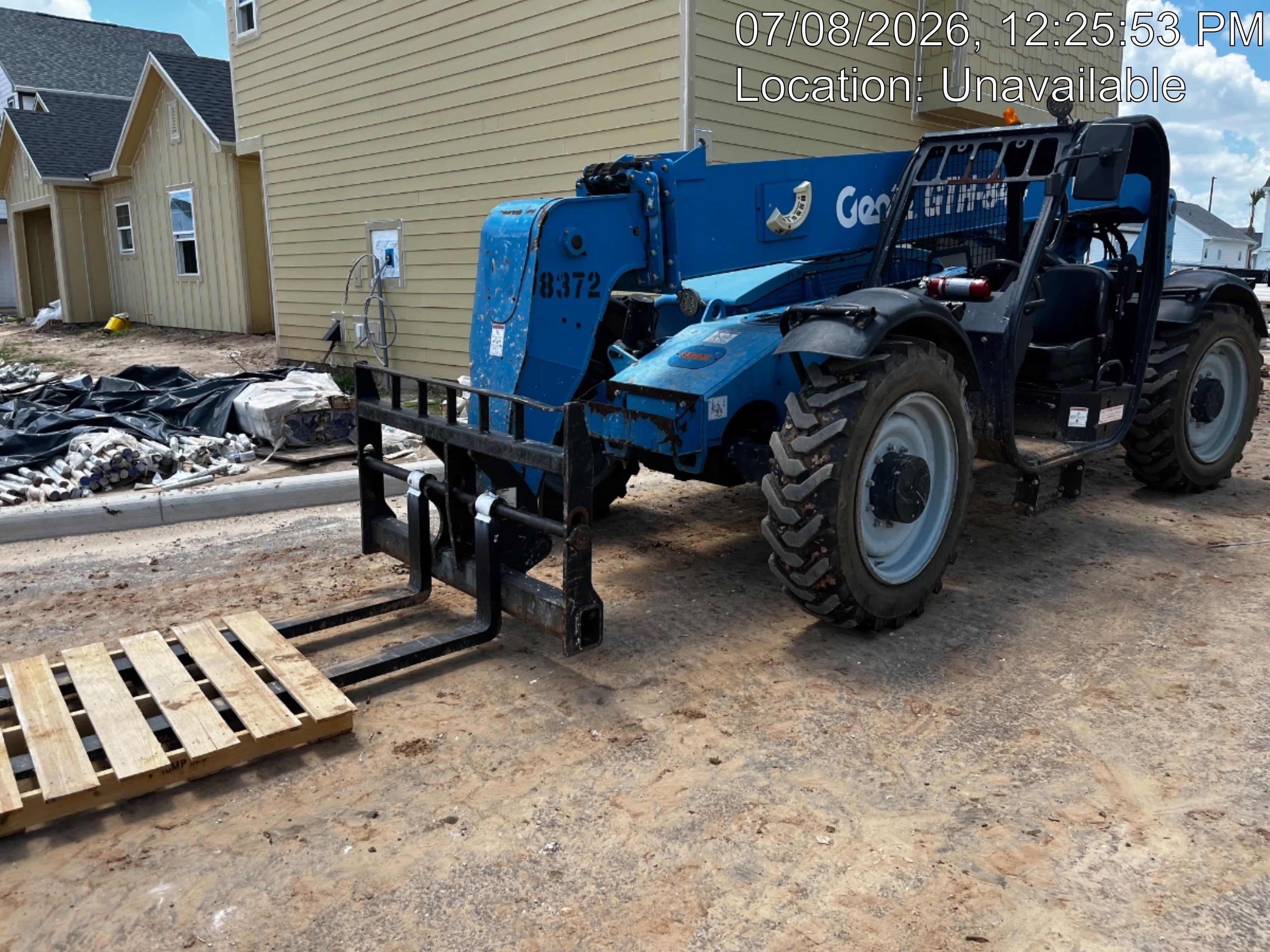 2018 Genie GTH-844 Genie GTH-844D w/Open ROPS, FF Tires, Work Light/Beacon, 60" Carriage and Forks