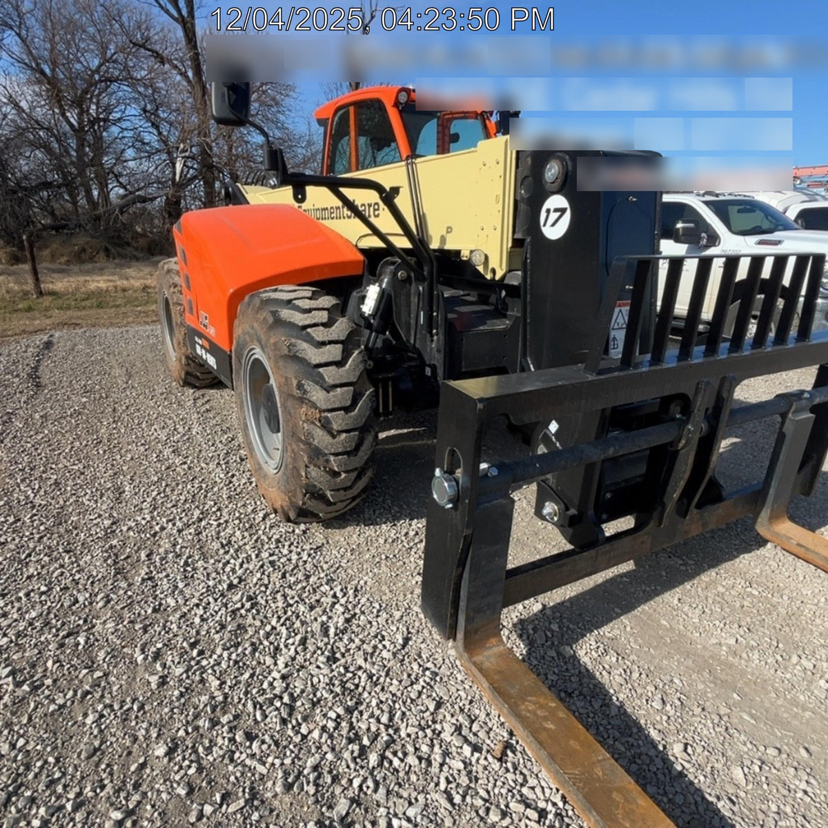 2025 JLG 1732
