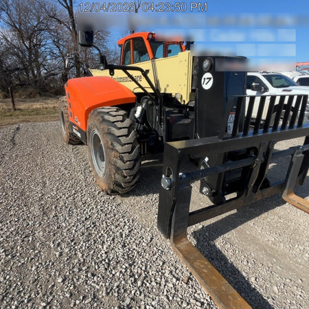2025 JLG 1732