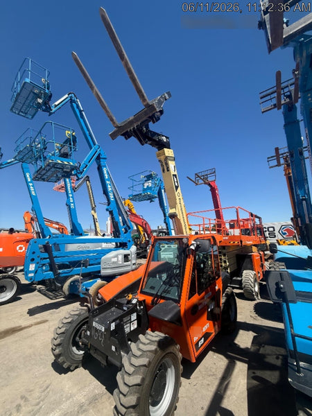 2025 JLG 519