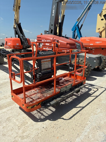 2023 JLG 660SJ