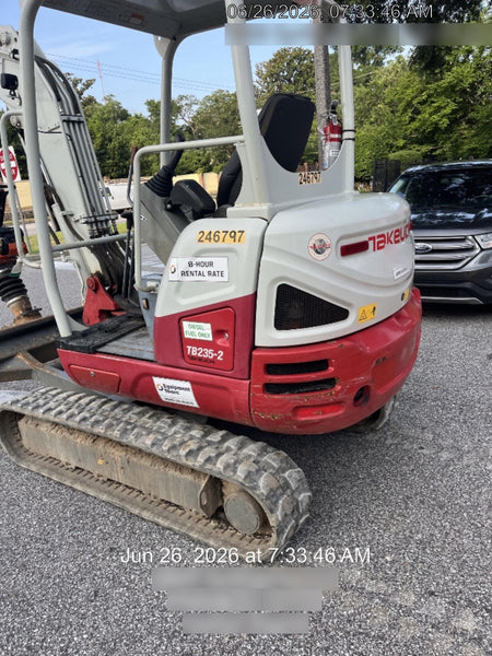 2022 TAKEUCHI TB235-2R