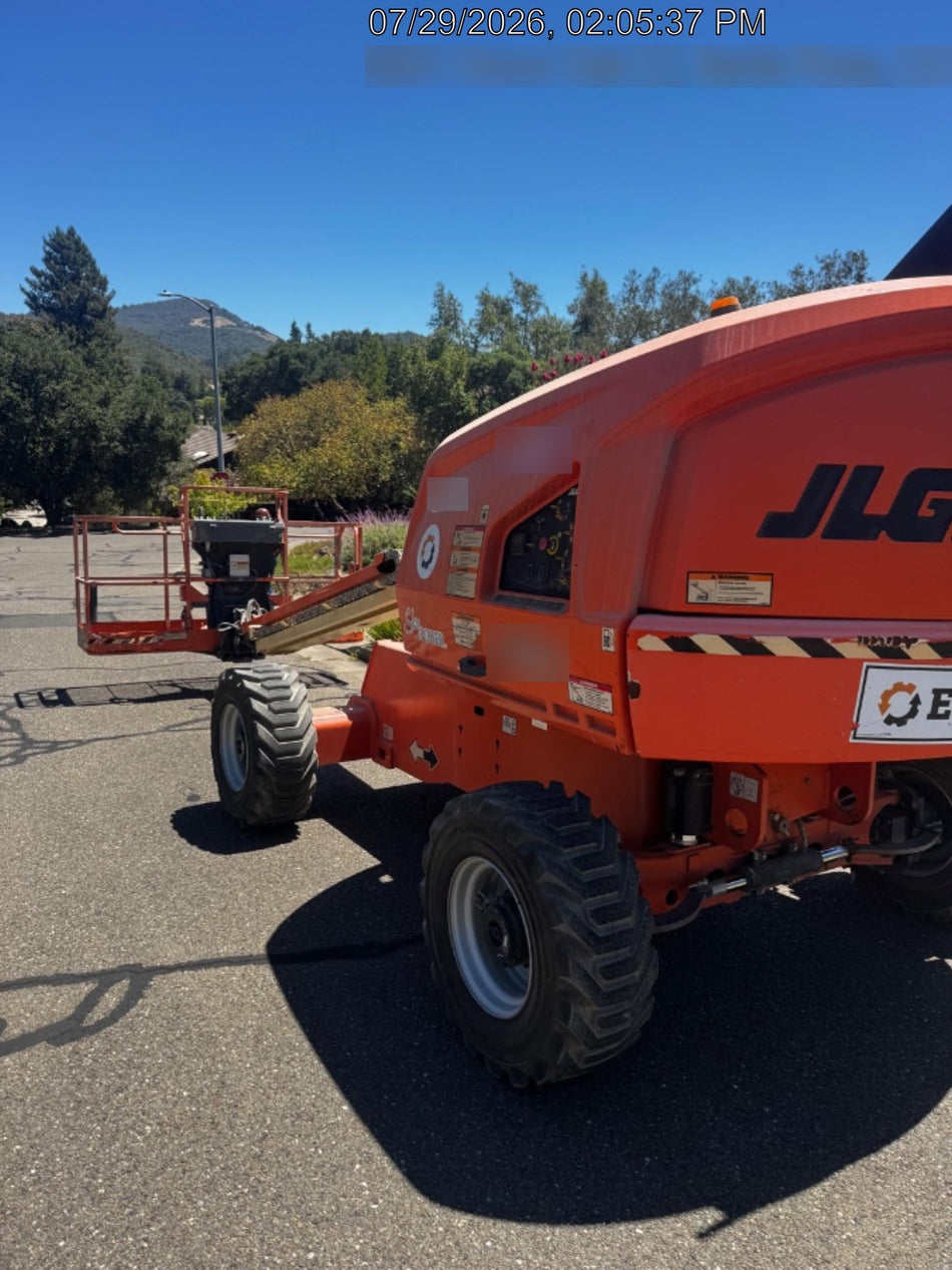 2020 JLG 400S