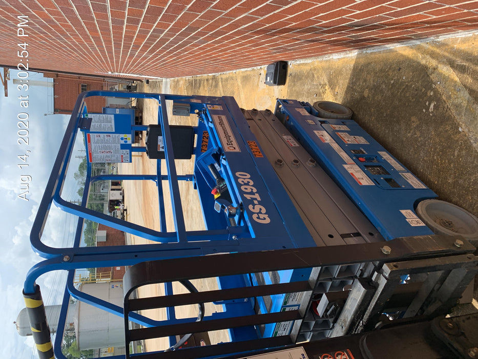 2020 Genie GS-1930 Fixed rails with chain entry gate - Pre A92.20