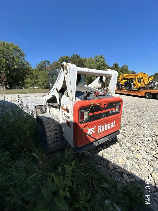2021 BOBCAT T740