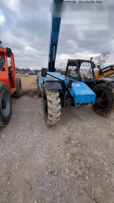2018 Genie GTH-844 Genie GTH-844 w/ROPS, Work Lights, Solid Tires, RH Cab Mesh, Beacon, 60" Carriage and Forks