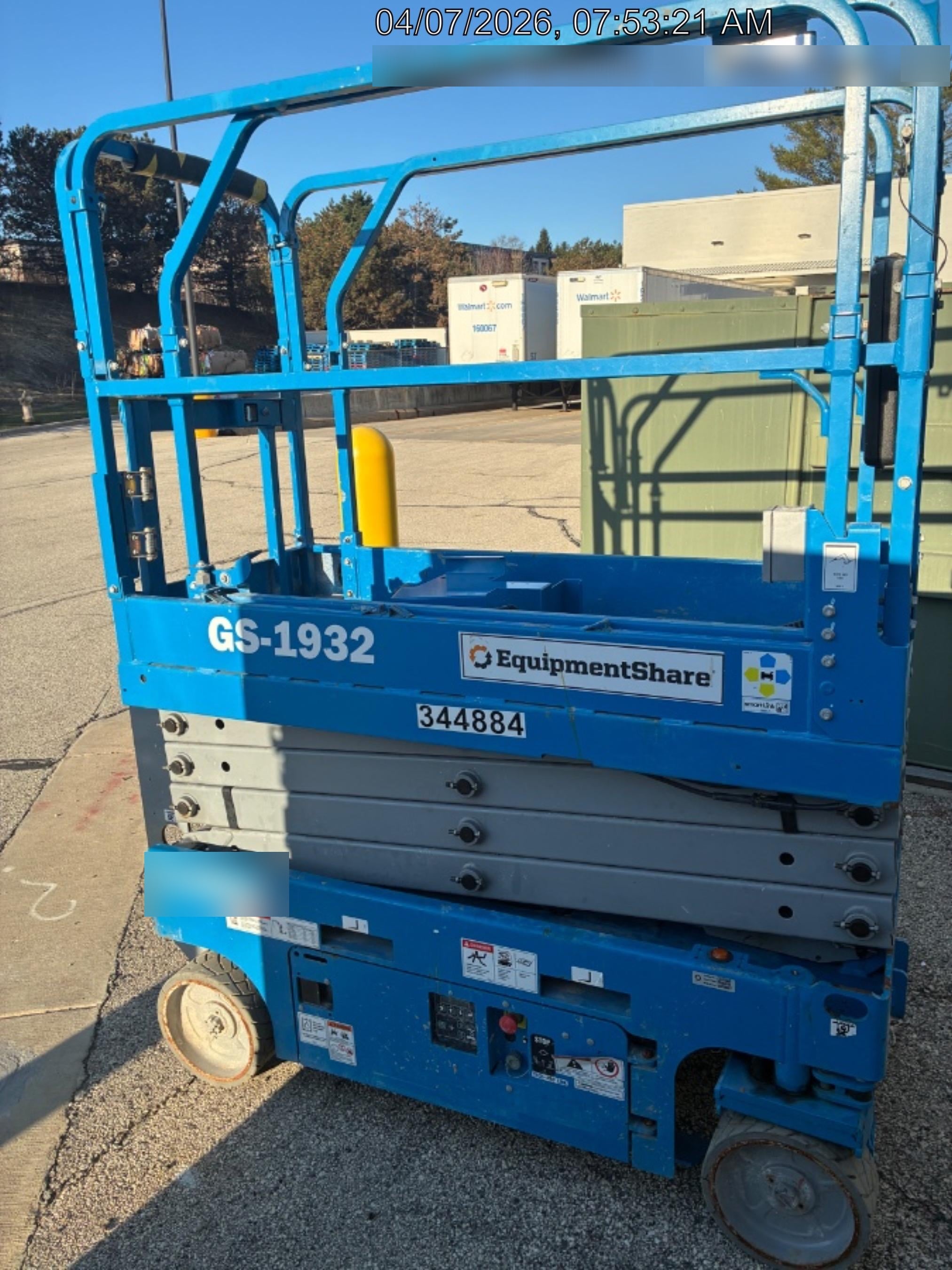 2023 GENIE GS-1932