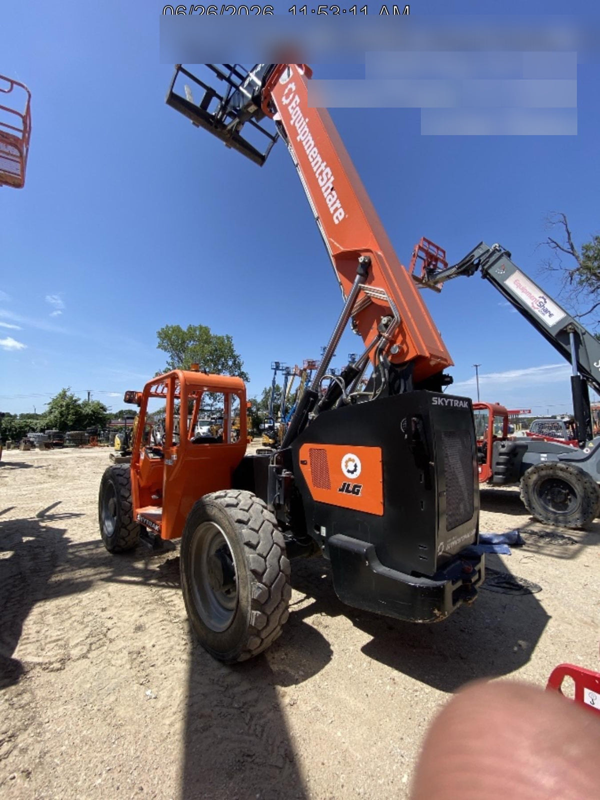 2023 SKYTRAK 8042