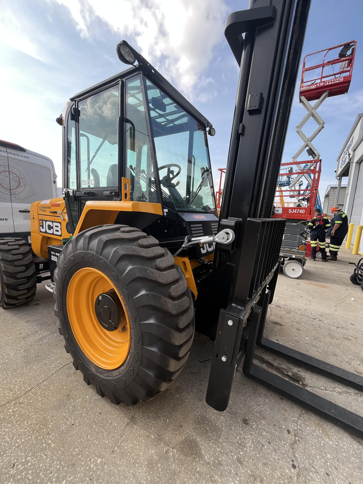 2025 JCB 930-4