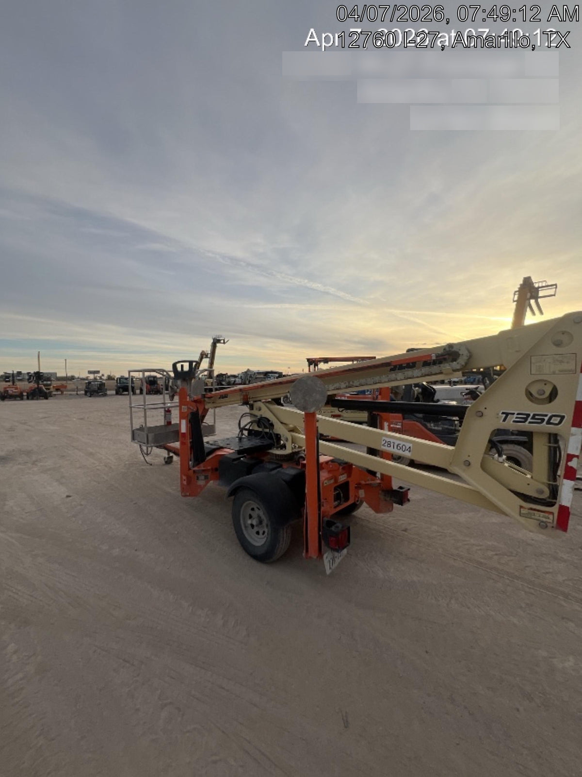 2022 JLG T350