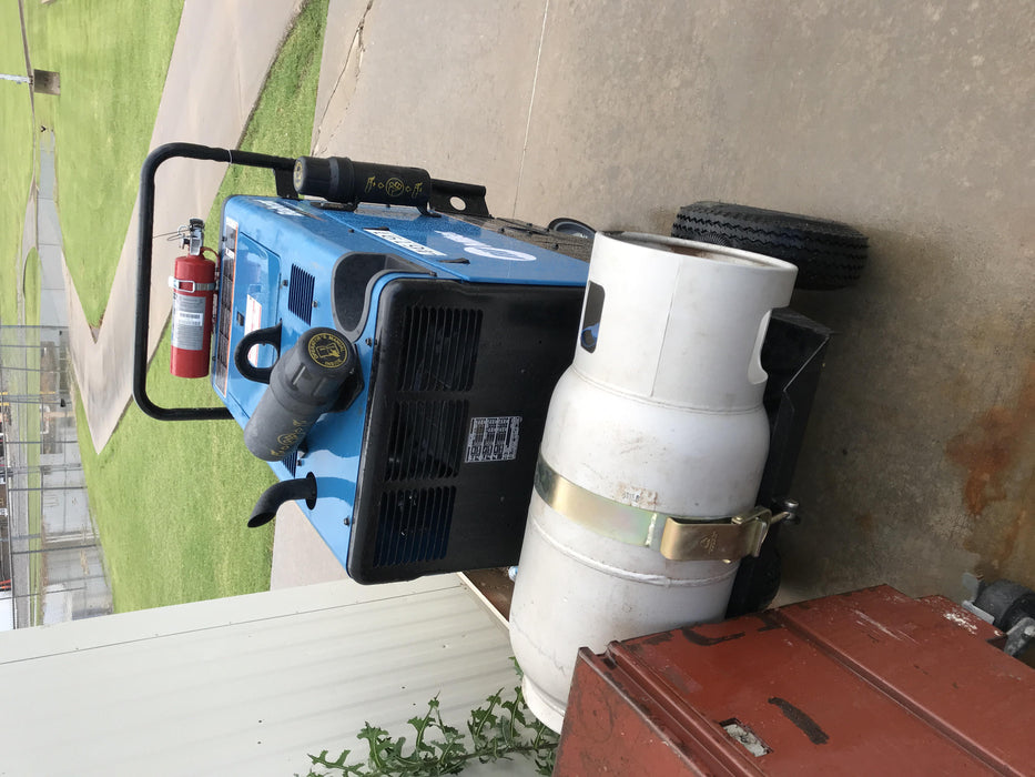 2019 Miller Electric BOBCAT 250 Standard w/Running Gear, Bracket, Hose