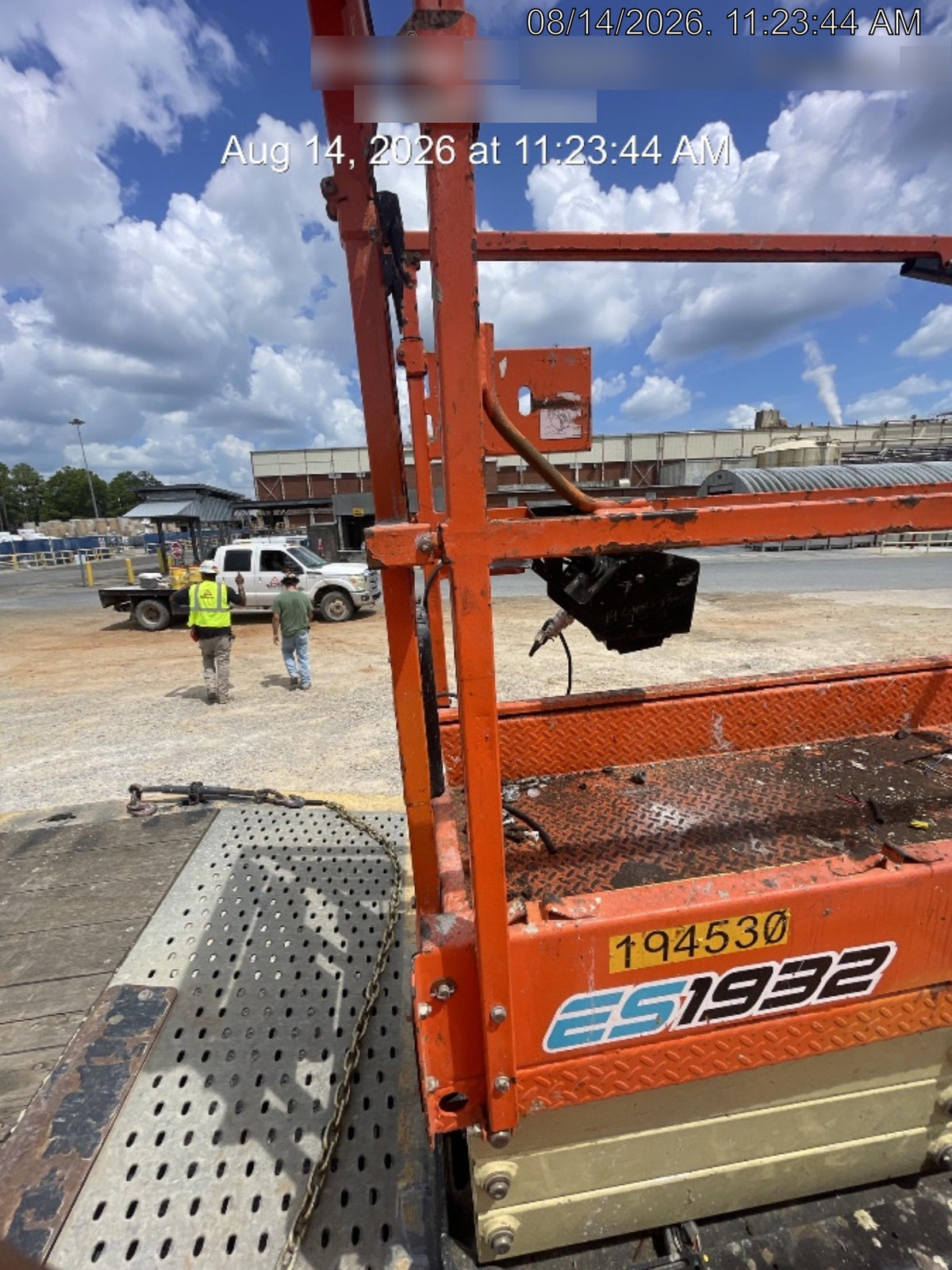 2021 JLG ES1932