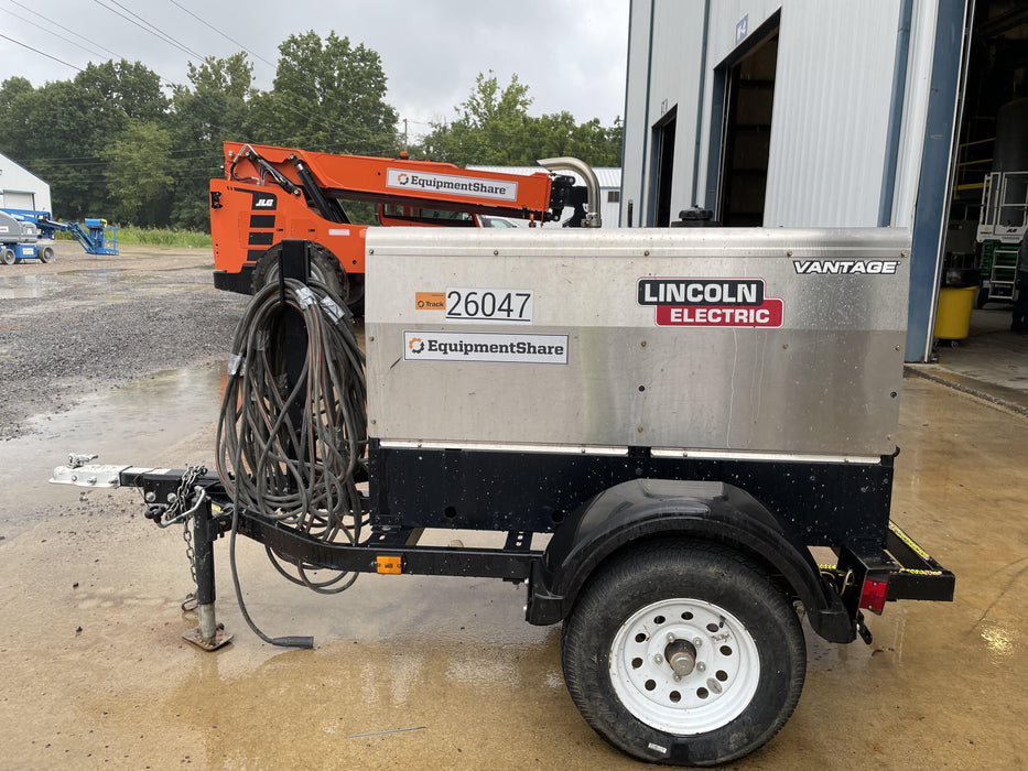 2019 Lincoln Electric Vantage 322 Lincoln Vantage 322 Welder w/Trailer, Light Kit, Cable Rack