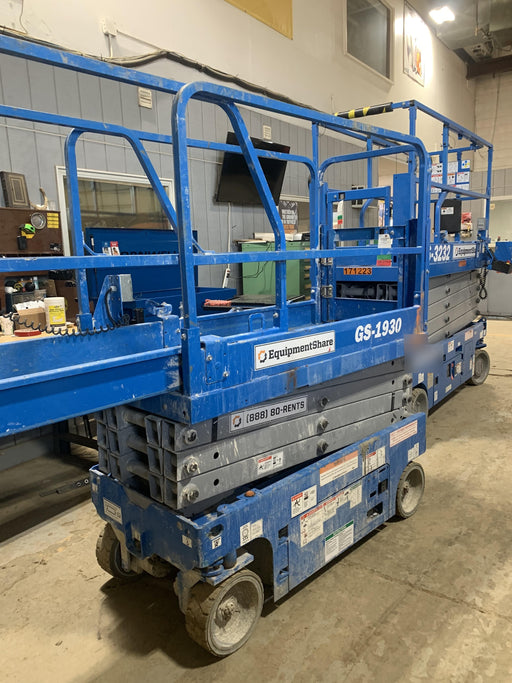 2020 Genie GS-1930 Solid Non Marking Tires, Beacon, Folding rails with half height swing gate