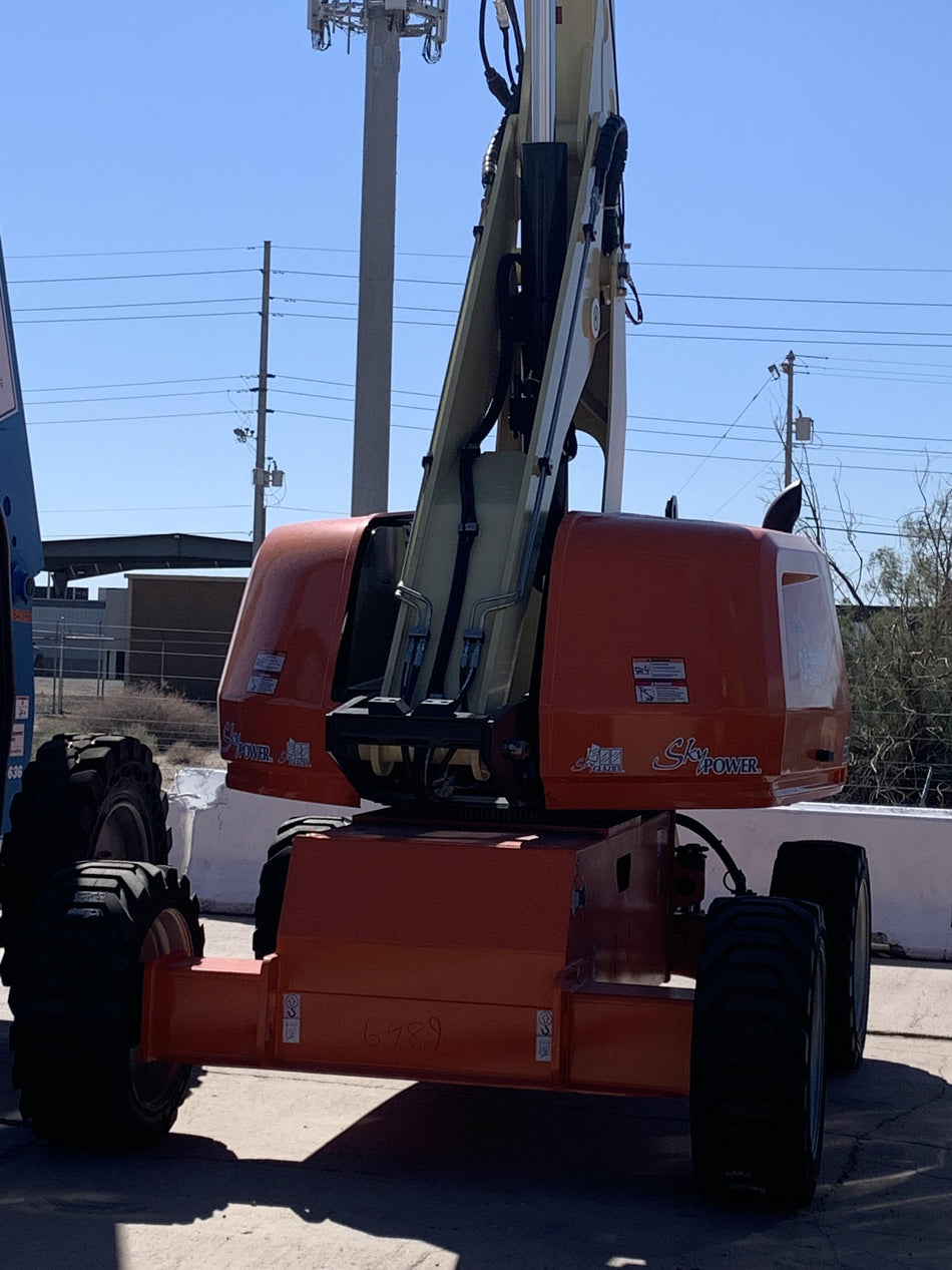 2022 JLG 660SJ