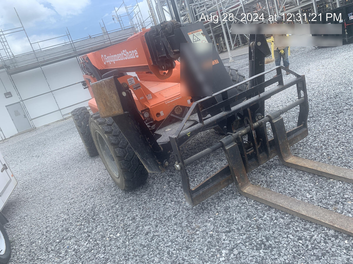 2023 SKYTRAK 10054