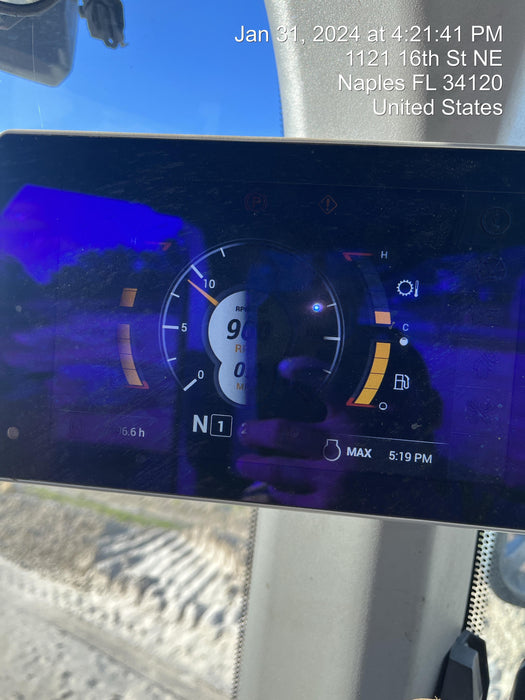 2018 Case 621G CLOSED CAB, 1 FUNCTION, JRB 416 STYLE HYD COUPLER