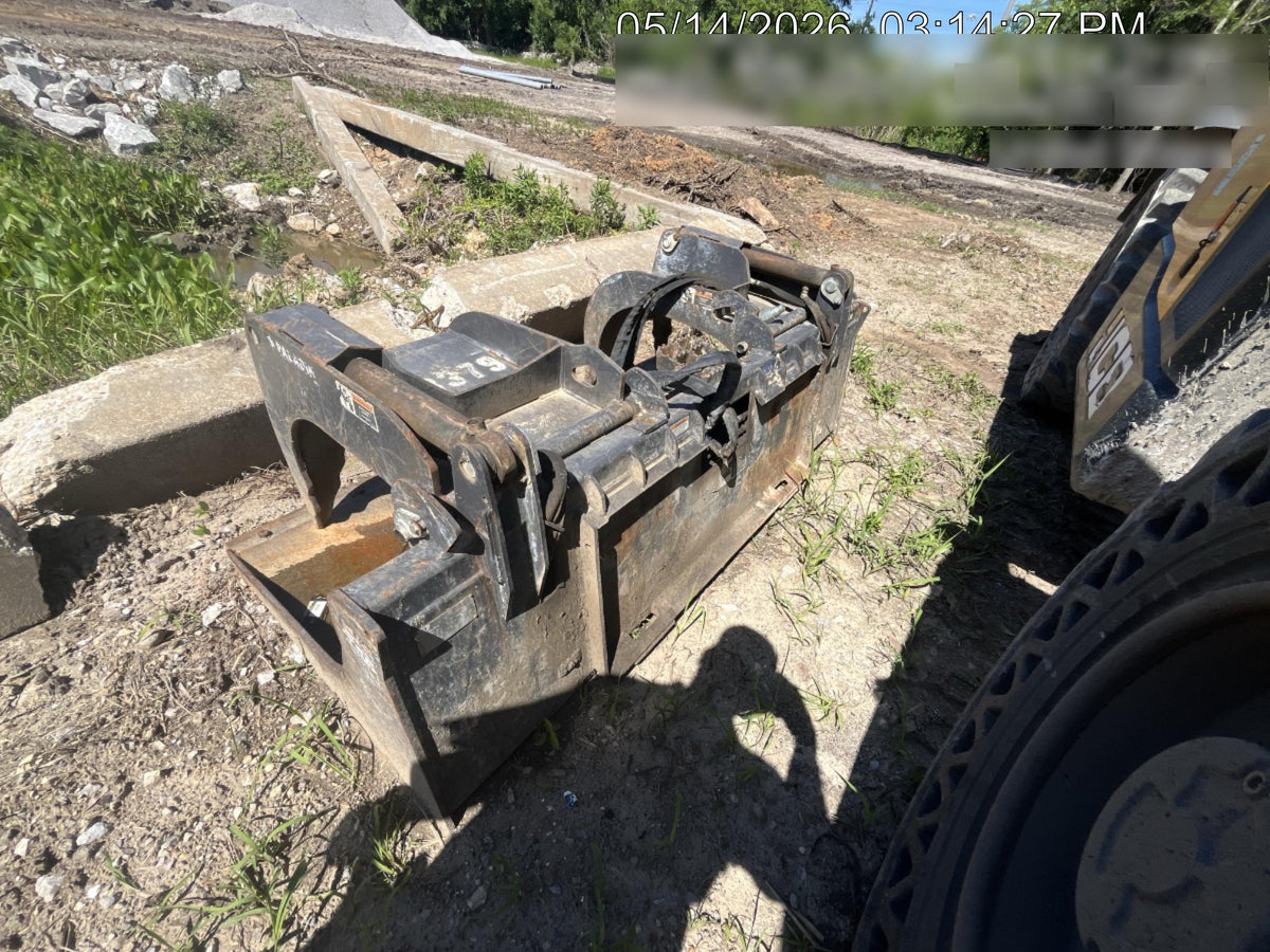 2020 PALADIN 76" Scrap Grapple Bucket - Paladin