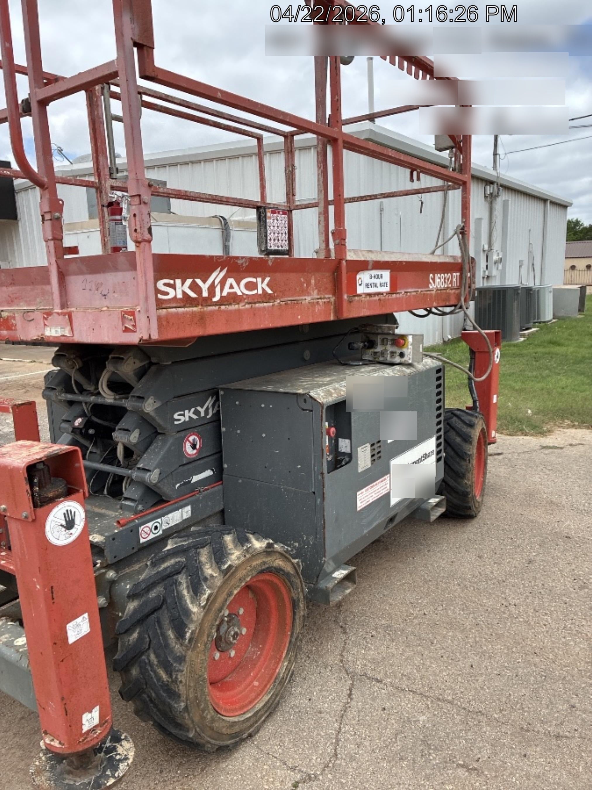 2017 SKYJACK SJ6832 RT