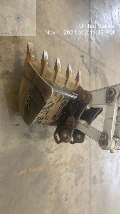 2021 DOOSAN 30" Bucket - Doosan