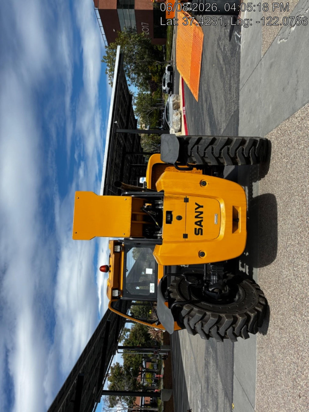 2024 SANY STH1056A