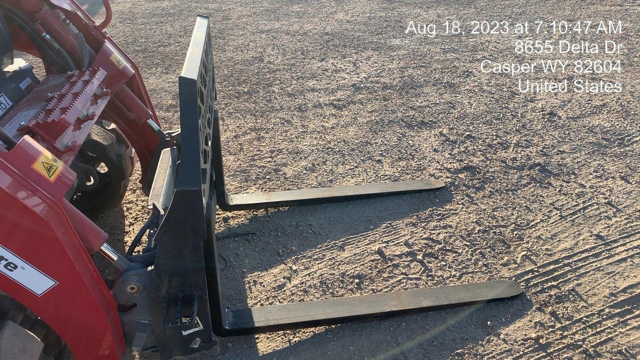 2023 PALADIN 48" Pallet Forks - Paladin