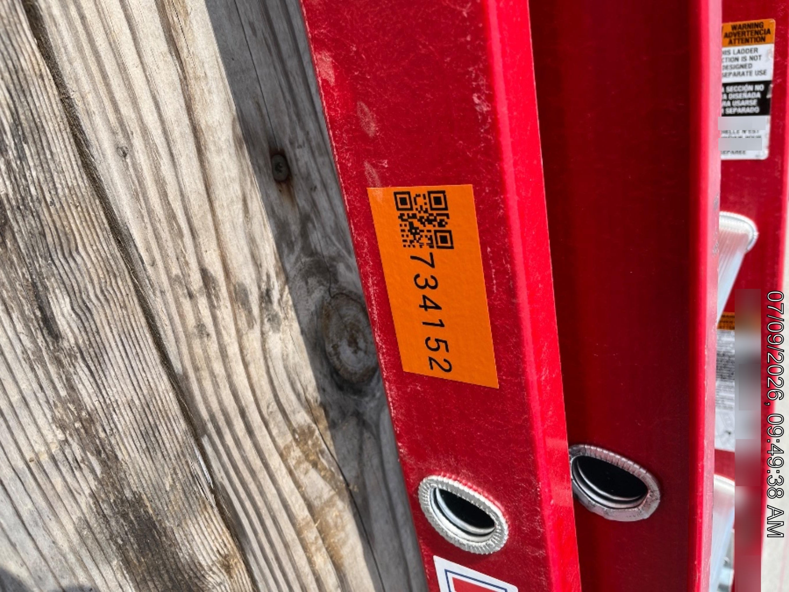 2026 WERNER 40' Fiberglass Ladder
