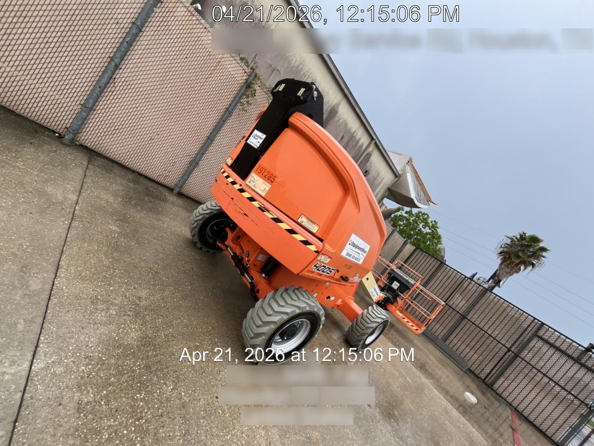 2021 JLG 400S