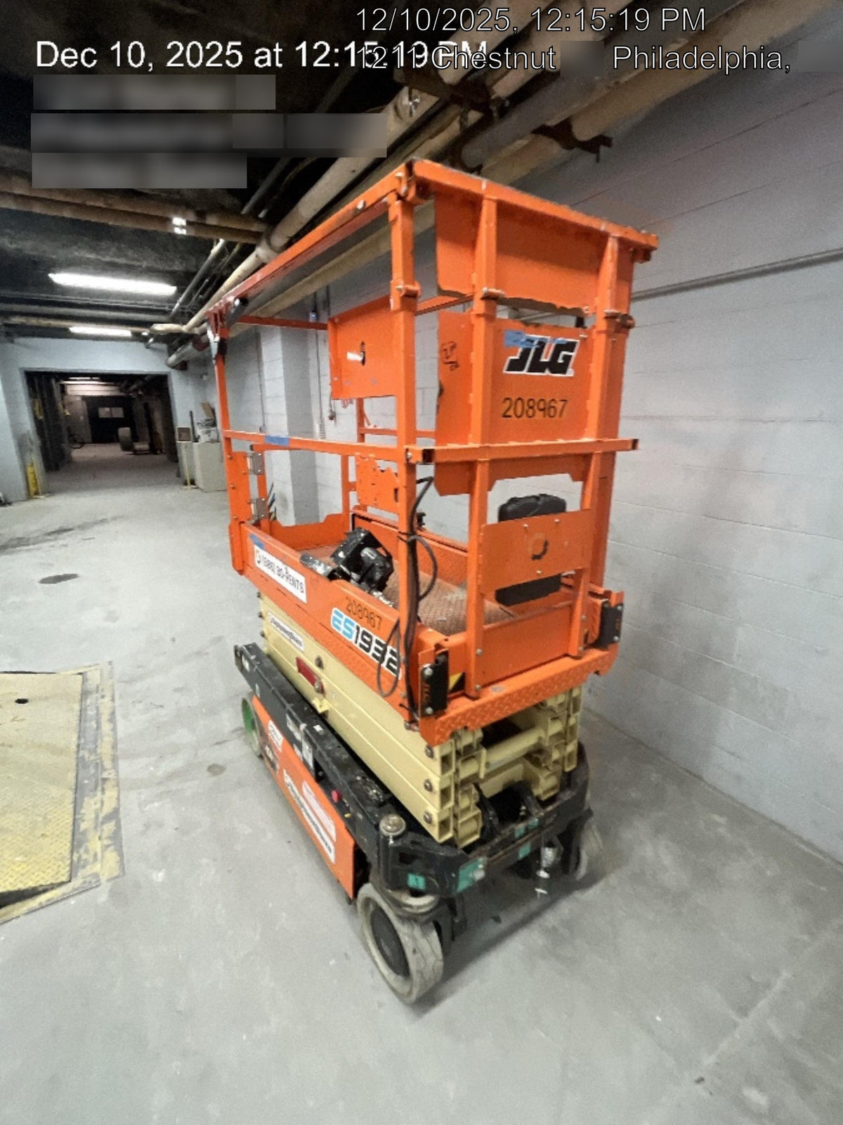 2021 JLG ES1932