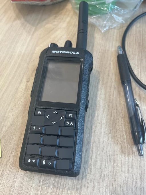 2023 MOTOROLA R7 DISPLAY