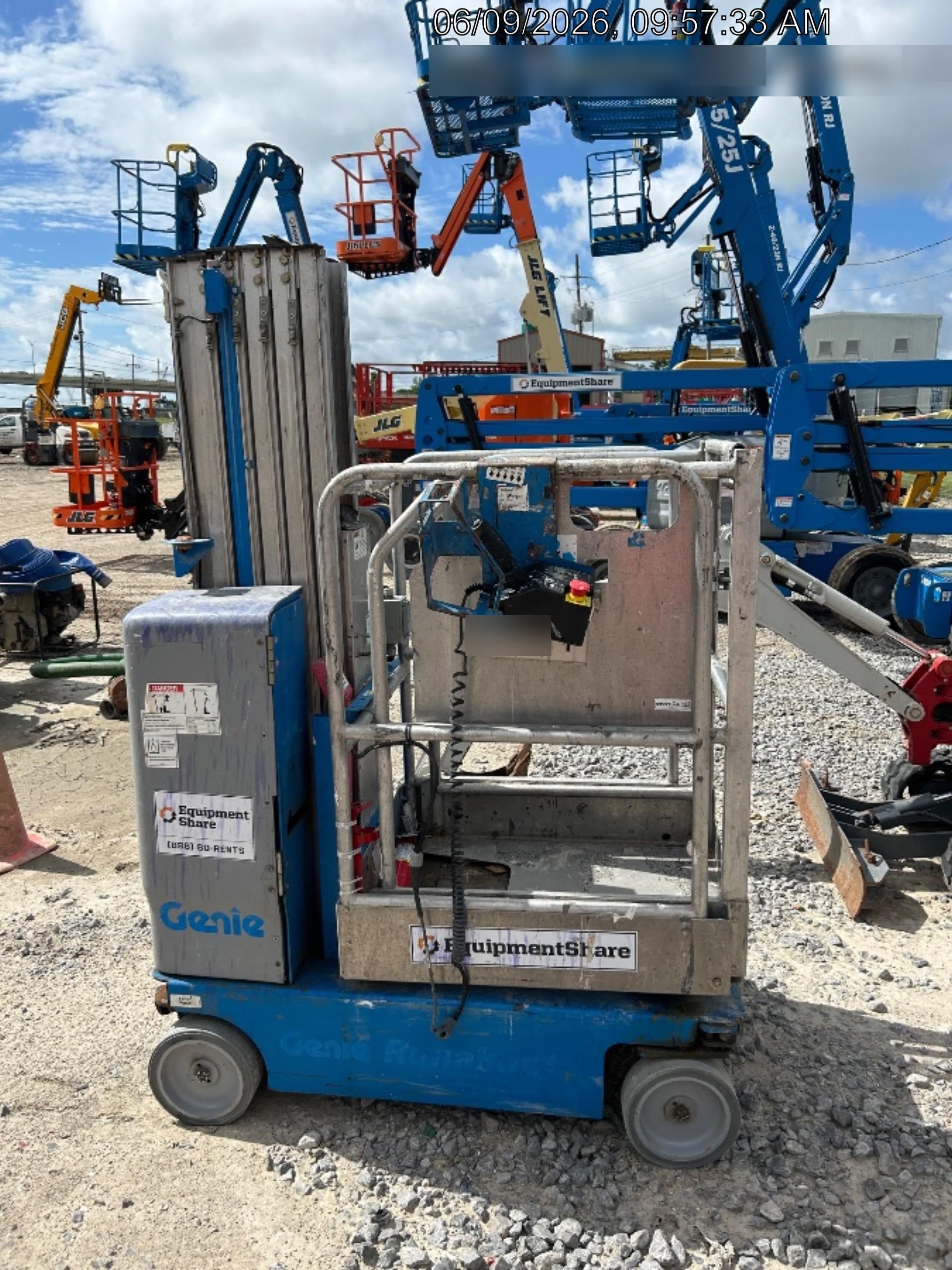 2019 GENIE GR-20