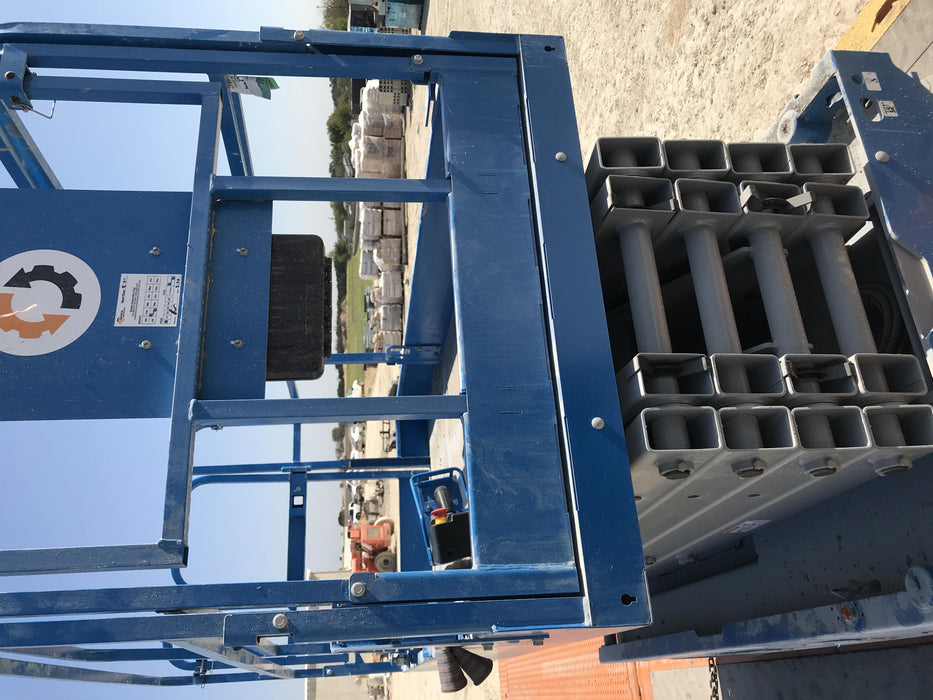 2020 Genie GS-3246 Standard, Folding full height swing gate