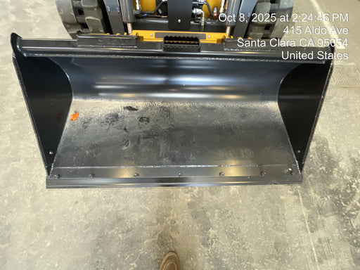 2025 JOHN DEERE 72" Skid Loader Bucket - John Deere C72