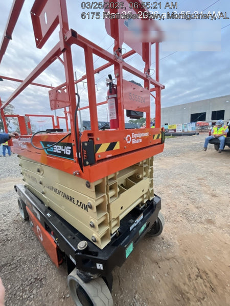 2025 JLG ES3246