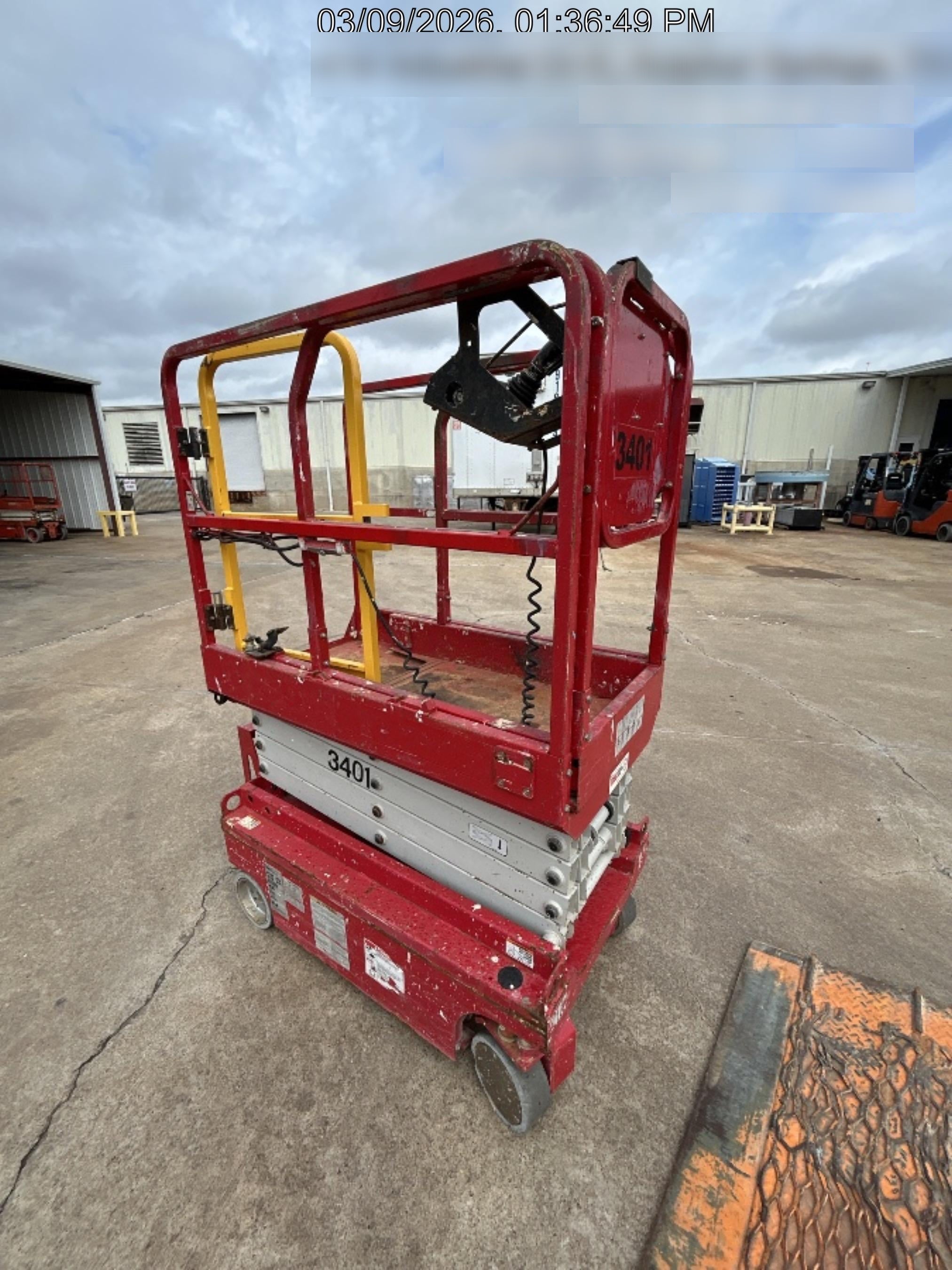 2017 MEC 1330SE MEC 1330SE Scissor Lift