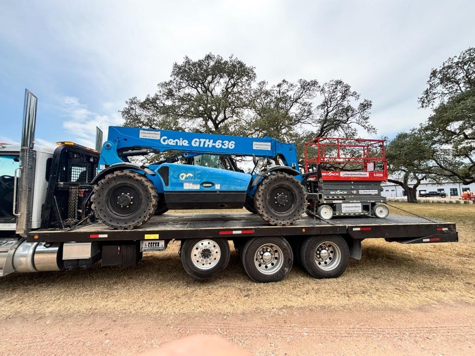 2018 Genie GTH-636 Genie GTH-636 w/Enclosed Cab w/HVAC, Work Lights, Solid Tires, Beacon, 48" Carriage and Forks
