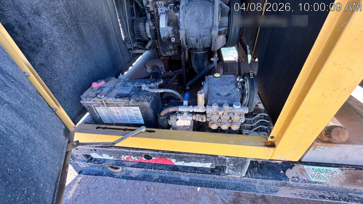 2023 Vac-Tron LP573XDT T4 Koehler Diesel Engine, 500 Gallon Debris Tank, x2 100 Gallon Water Tanks