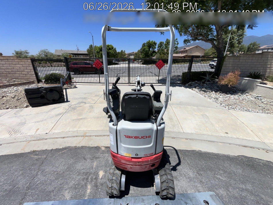 2023 TAKEUCHI TB210R