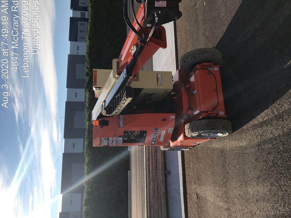 2019 JLG E300AJP