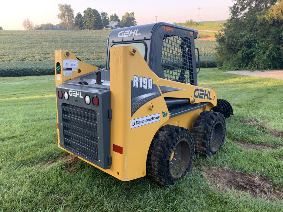 2016 GEHL R190