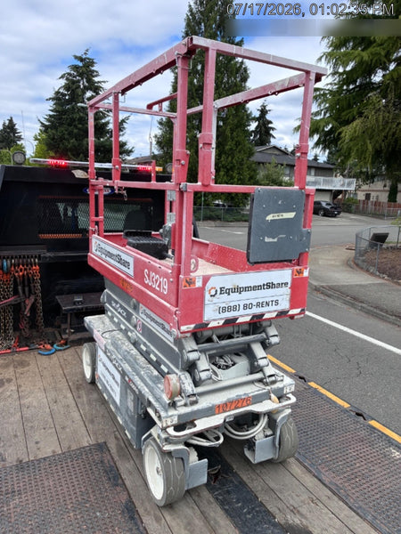 2020 Skyjack SJIII-3219 Solid NM Tires, Half height spring hinged entry gate, Dual Beacons, 800W Inverter