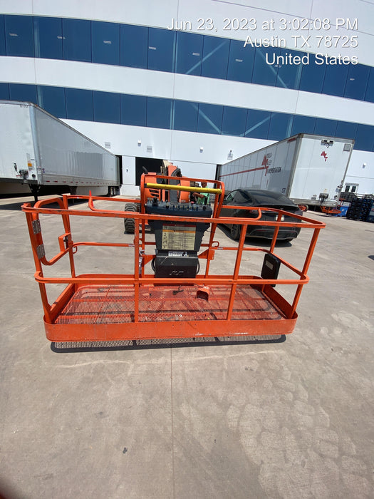 2019 JLG 600AJ