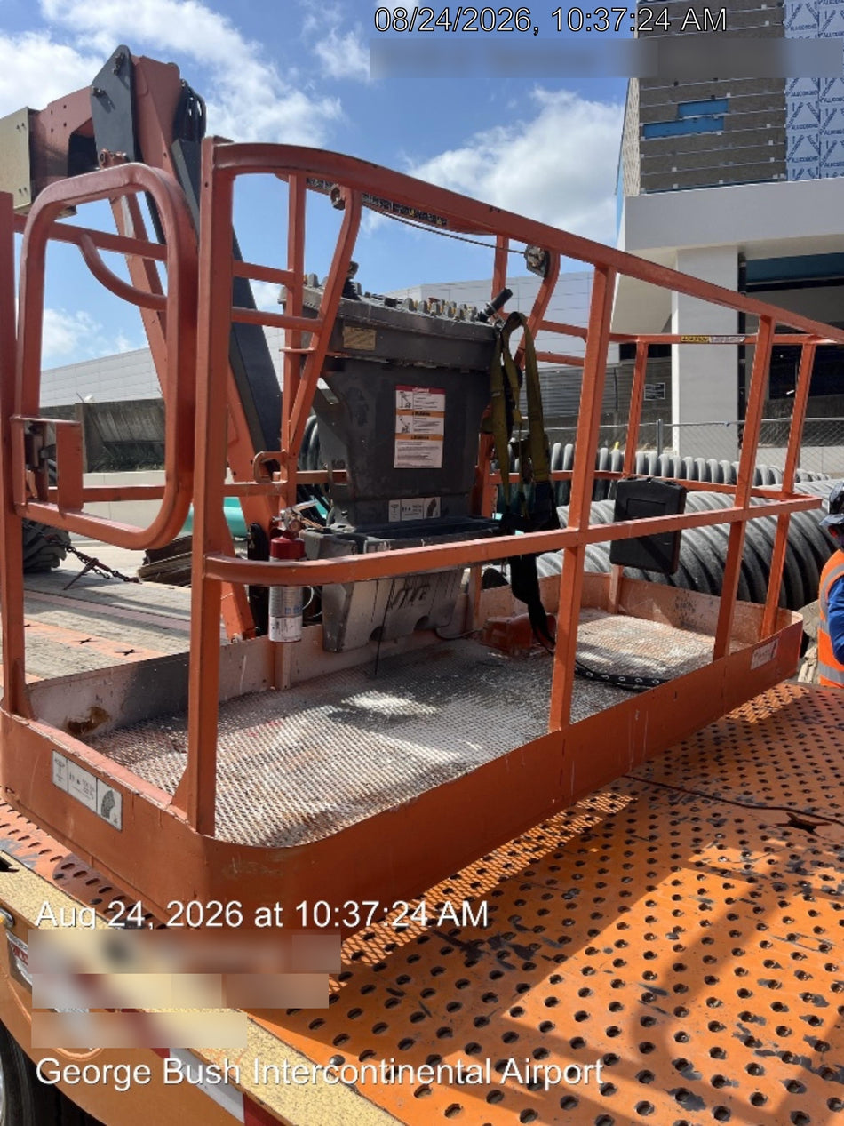 2021 JLG 800AJ