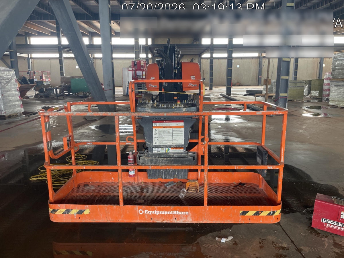 2025 JLG 660SJ