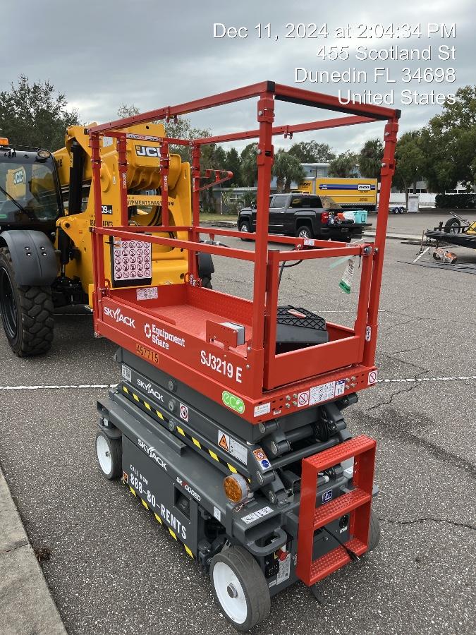 2024 Skyjack SJ3219 Electric Drive, Sld NM Tires, DBcns, RFRails, Power to Platform, T3 + Access Control