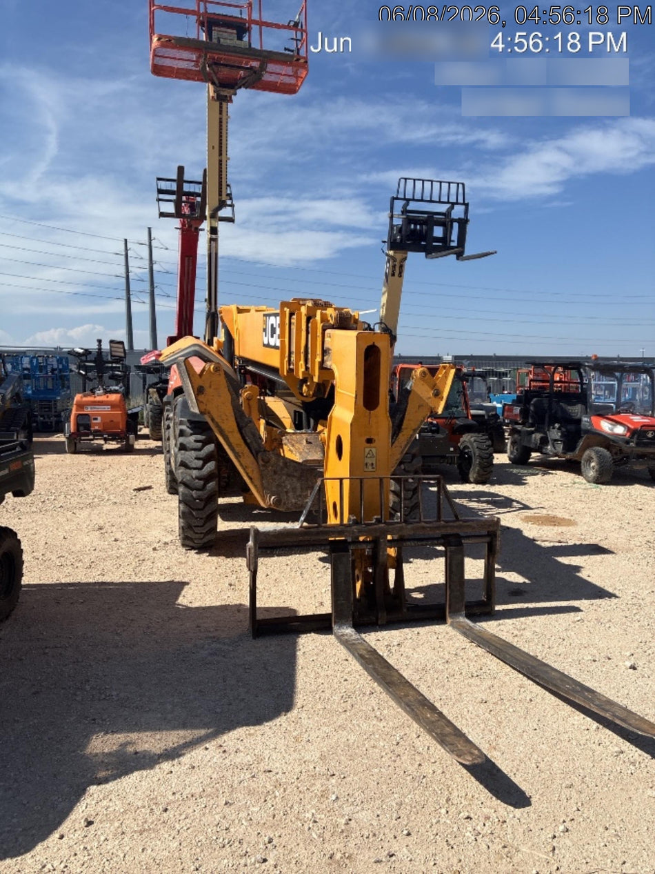 2023 JCB 510-56