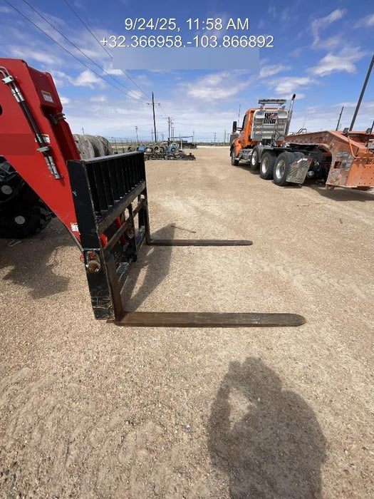2020 Manitou MTA10055 Canopy, LED Work Lights, Solid Tires, Lift Hook, Beacon, Auxiliary Hydraulics w/66" Carriage and 60" Forks