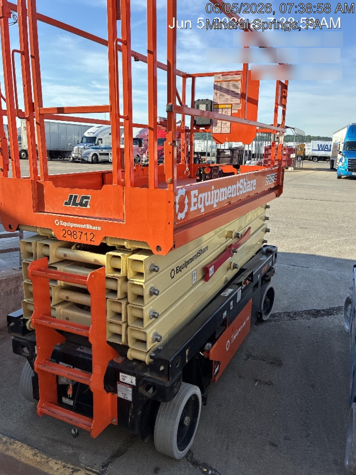 2023 JLG R4045