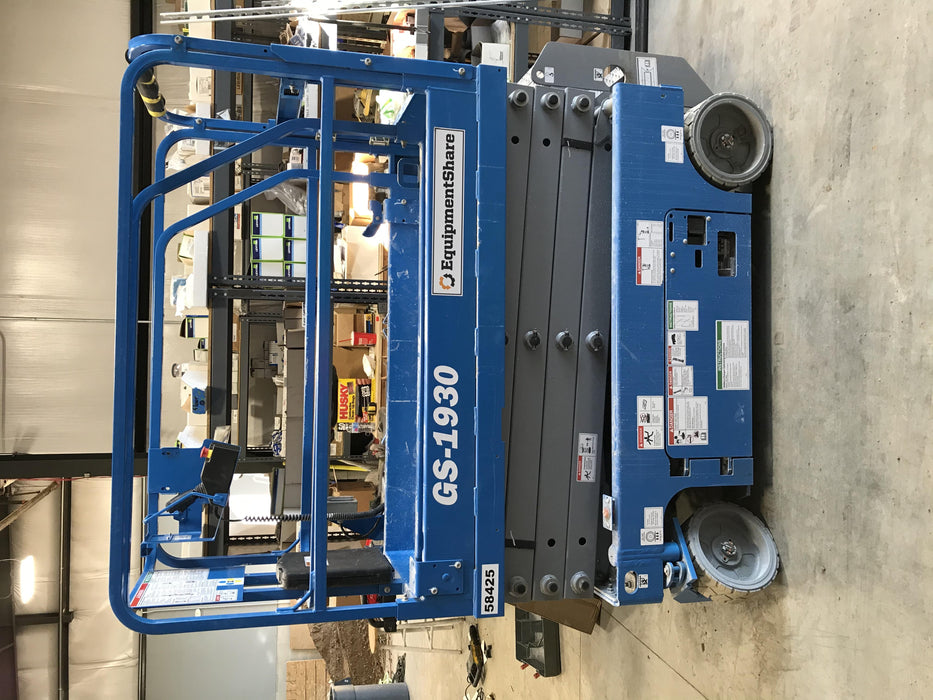 2019 Genie GS-1930 Half Height Swing Gate, 800W Inverter