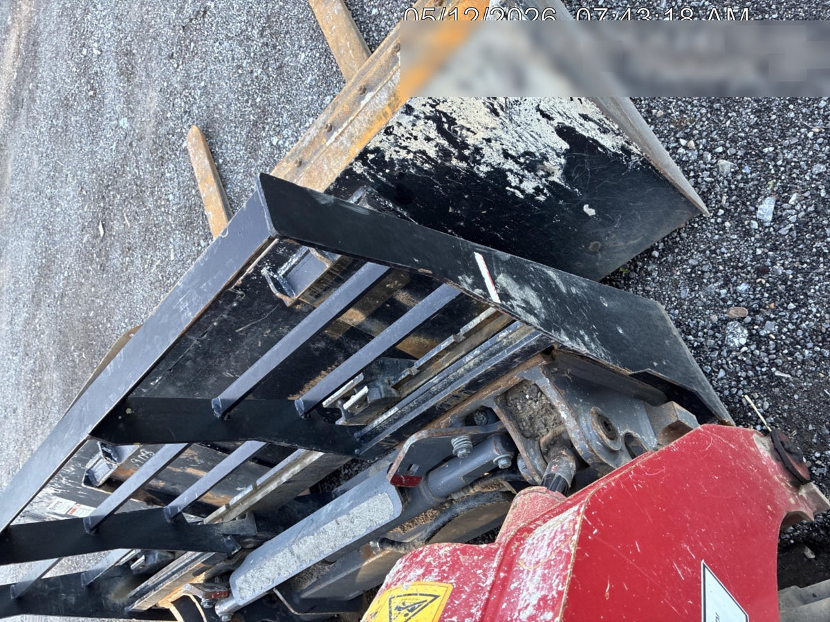 2020 PALADIN 48" Pallet Forks - Paladin